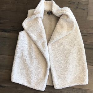 Sweater vest like new wool